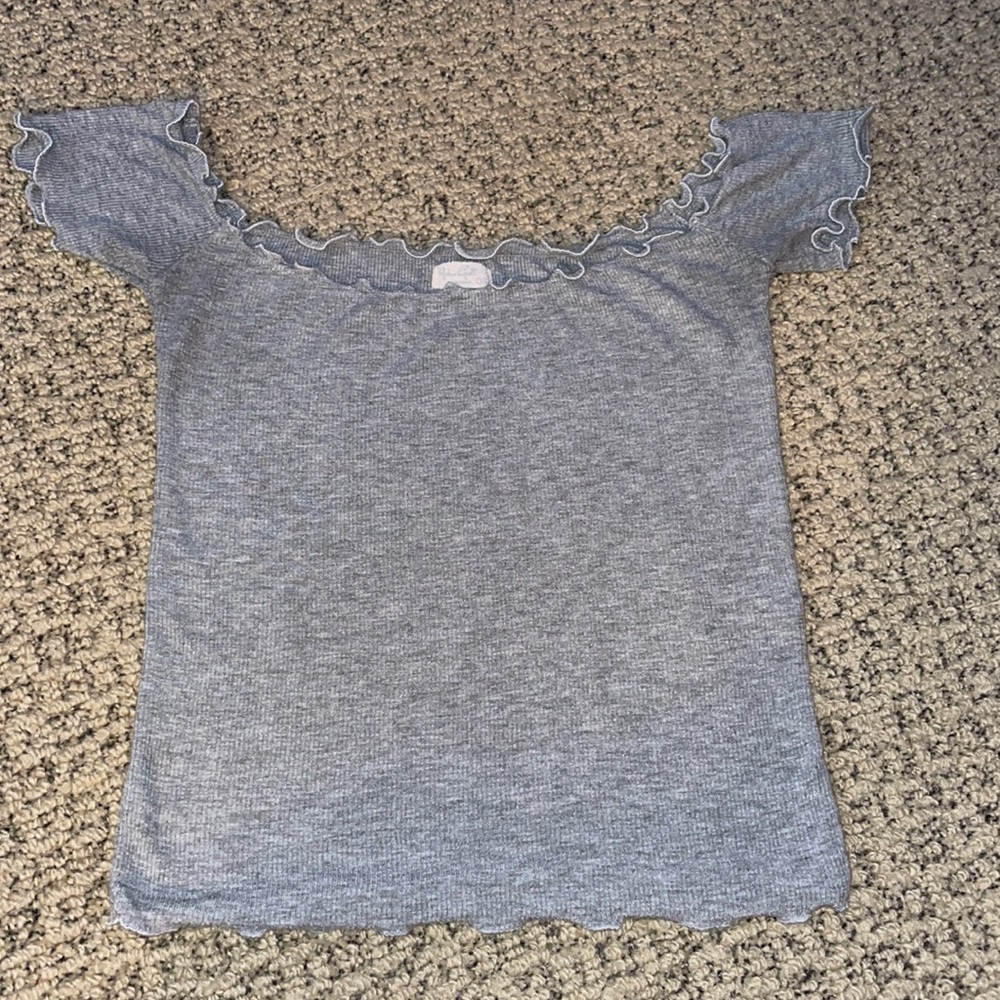 BRANDY MELVILLE SHIRT